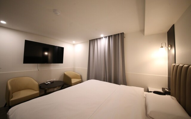 25 Hotel