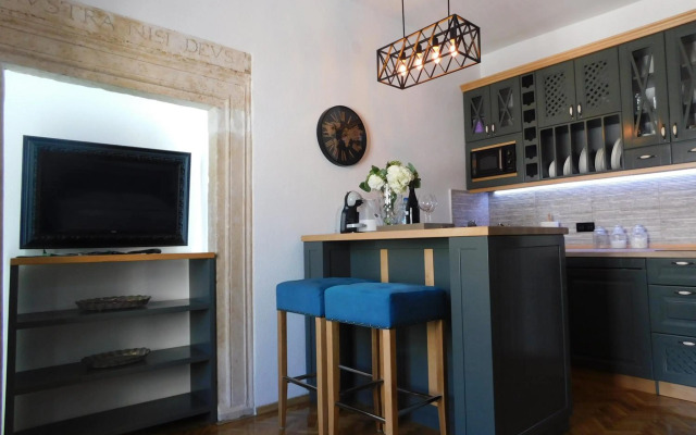 P.S. Cattaro Apartments