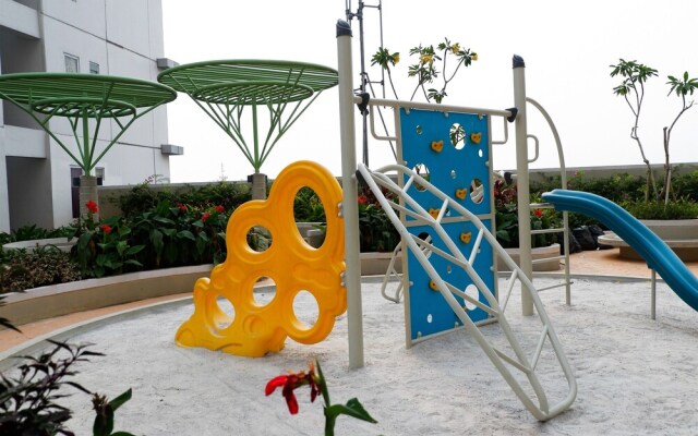 Bassura City Apartment with Direct Access to Bassura Mall