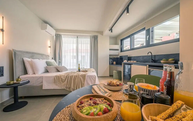 Luaz Suites Volos Center