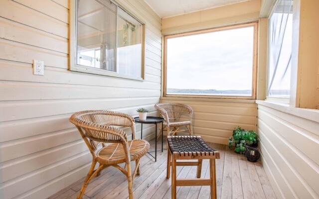 Red Pines a Lake of Bays Gem on a Very Private West Exposure 210' ft Point