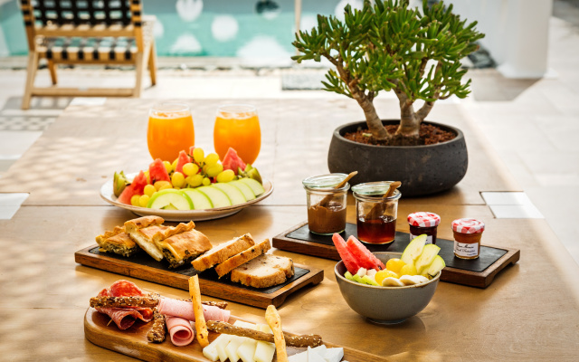 Portes Mykonos Suites & Villas