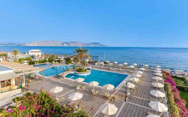 Hydramis Palace Beach Resort