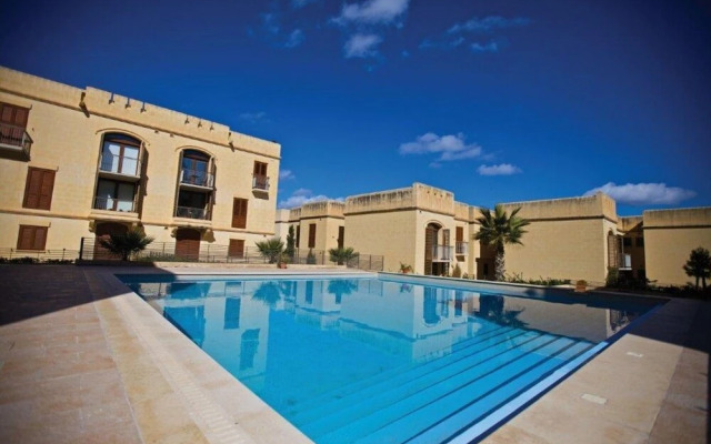 Gee9teen Gozitan Villa, Pool & Whirlpool