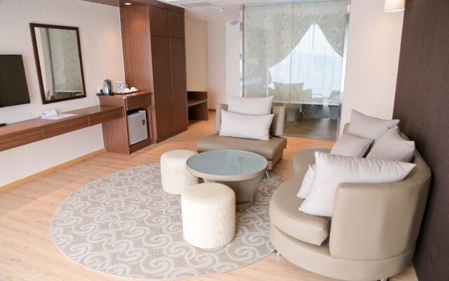 Top Holiday Hotel @ The Mines Seri Kembangan