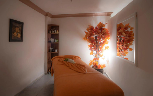 Villa Side Hotel