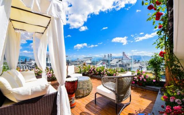 Dali's Early Dust Style · Life Aesthetic Designer