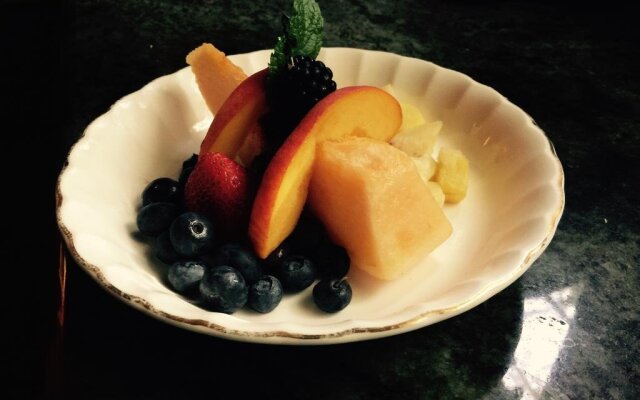 Melange Bed & Breakfast