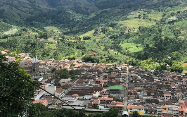 Confortable Apartamento Amoblado Jardin