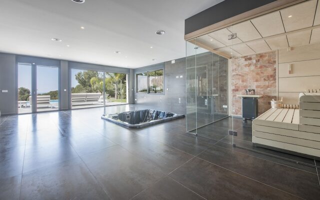 Exclusive Tamarit Villa TH 85