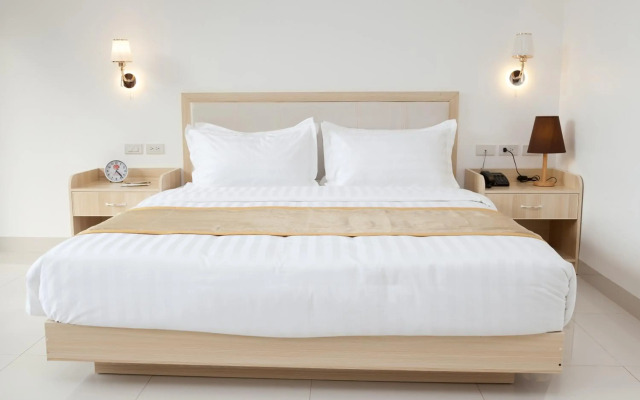 One El Nido Suite