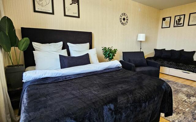 Мириады в микрорайоне Тундровый 5