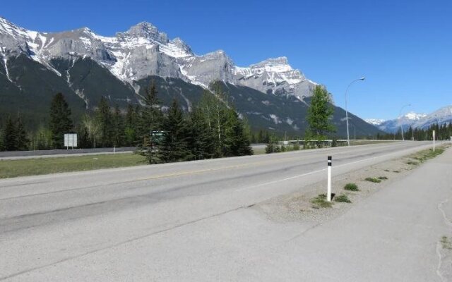 Rundle Chalets
