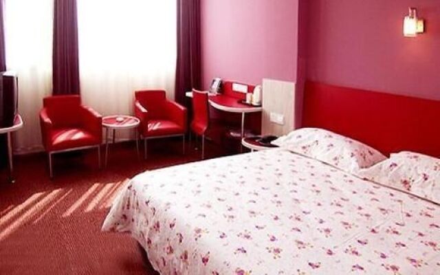 Motel 168