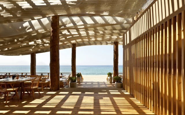 The Romanos, a Luxury Collection Resort
