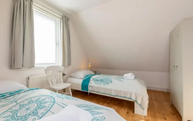 Holiday Home With sun Terrace Facing South-pet-friendly