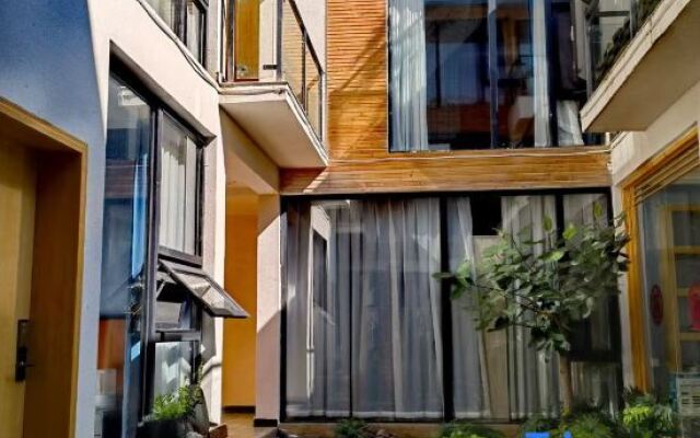 Qinlan·Designer Viewing Courtyard (Lijiang Ancient Town Store)