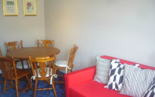 Dragon - McCulloch House 2 Bedroom Home