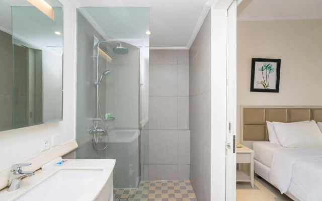 Alron Hotel Kuta Powered by Archipelago