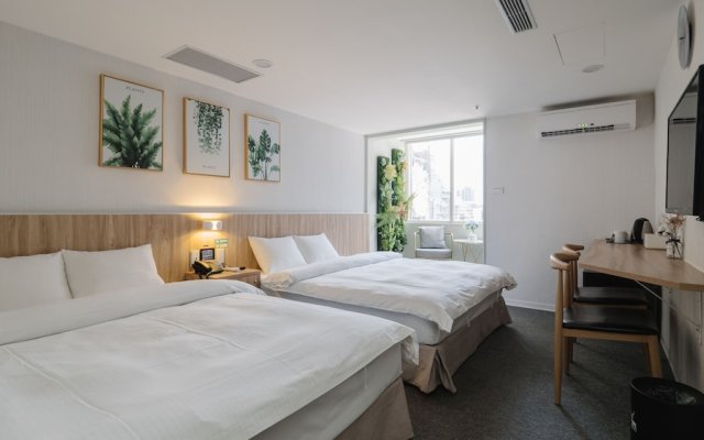 406 Inn — Female Dormitory