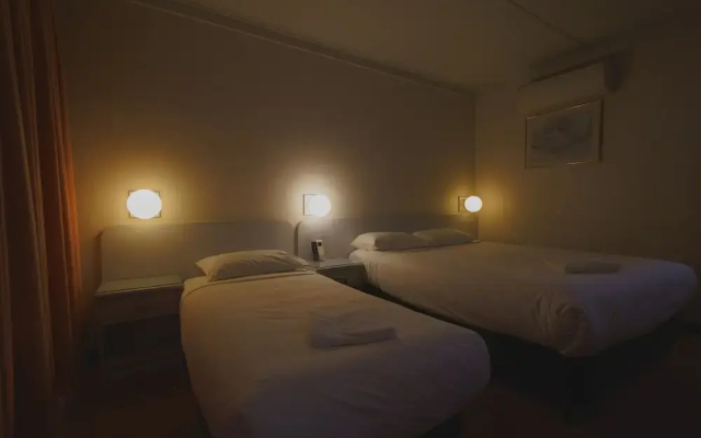 Olympia Motel
