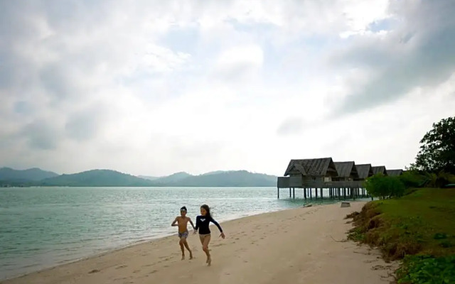 Telunas Private Island