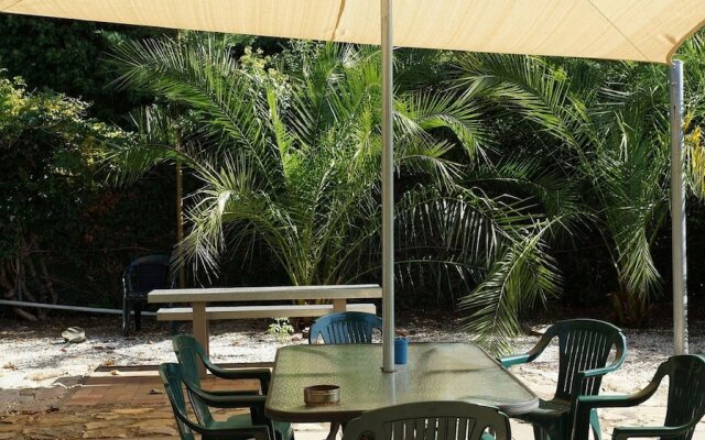 Golden Leaf Motor Inn