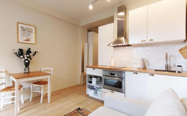 Zhit v Gorakh Na Ulitse Turchinskogo 73 Apartments