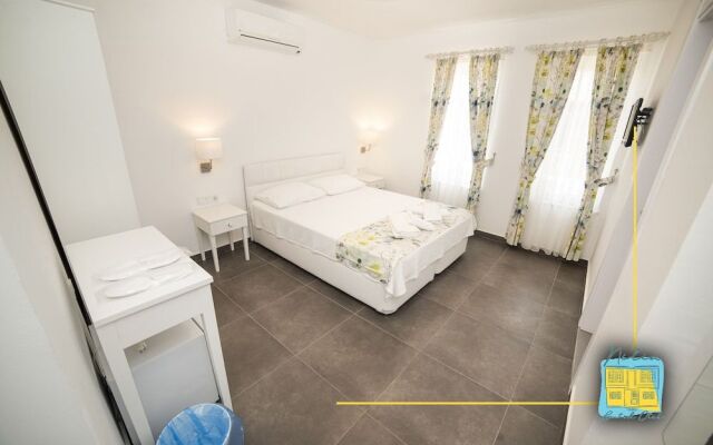 Ni̇li̇a Bozcaada