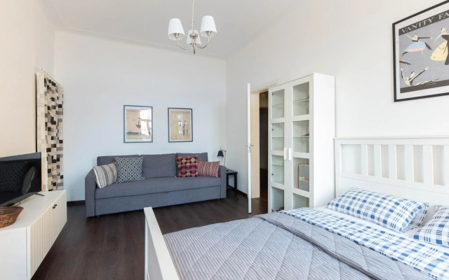 Город Рек на набережной Адмиралтейская 10