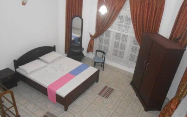 Kandy Casual Tourist Hotel
