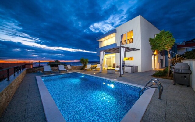 Villa Red