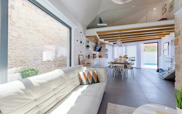 Villa Stone Pearl