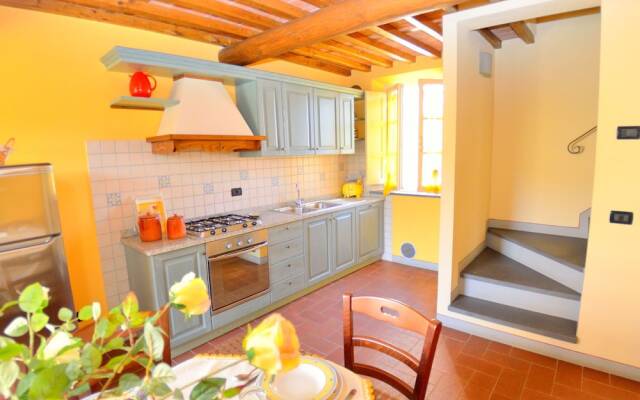 Bright Holiday Home in Pescaglia With Gazebo