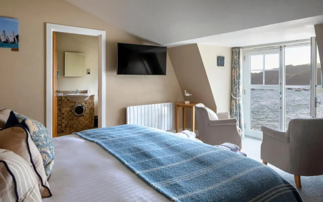 South Sands Hotel