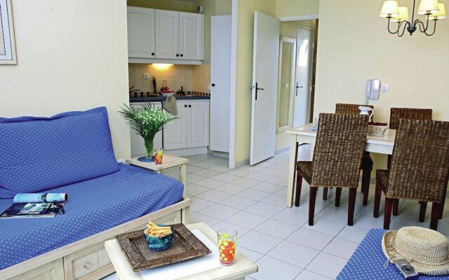 Attractive Apartment With Dishwasher, in Cozy Coastal Town