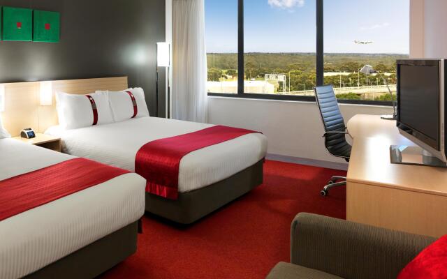 Holiday Inn Melbourne Airport by IHG