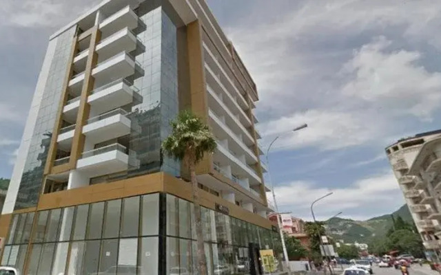 Sea Breeze Lux Apartments