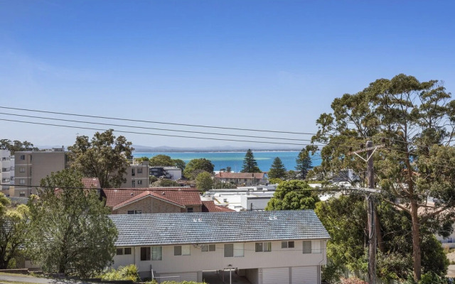 Scirocco, Unit 7, 21-23 Tomaree Street