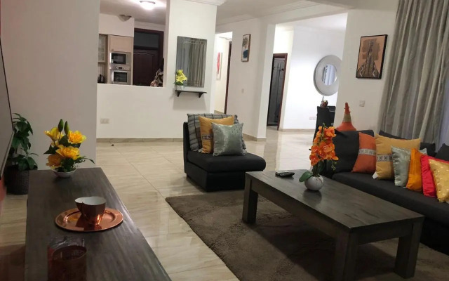 Serene 1 bedroom Apartment with Pool and Free Parking