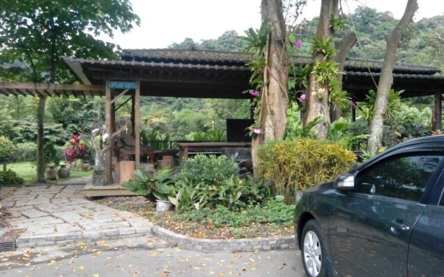 Lohas Gallery Long Stay Hostel