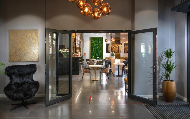 Xerion Hotel