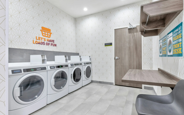Home2 Suites by Hilton Paris