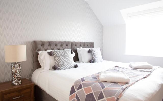 Savoy Court - Your Apartment