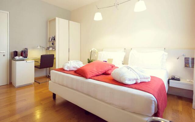 Mercure Milano Solari Hotel