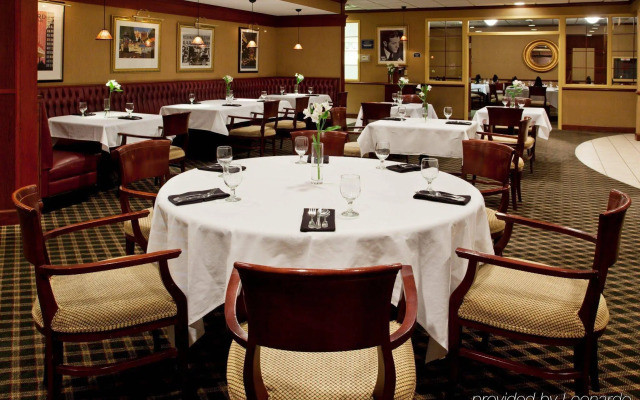 Four Points by Sheraton Cleveland Airport