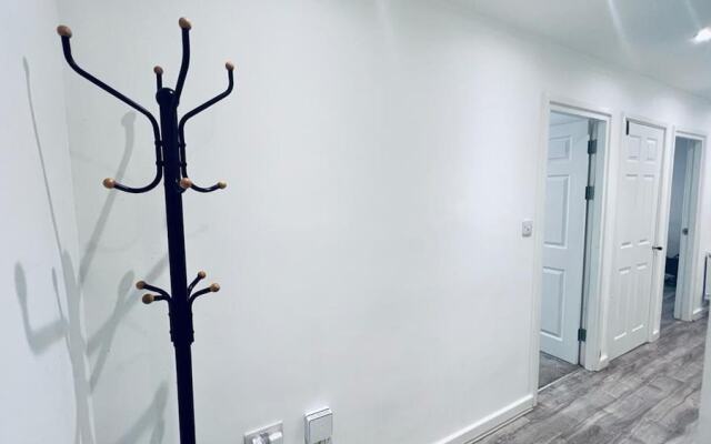 Inviting 2-bed Apartment in Liverpool
