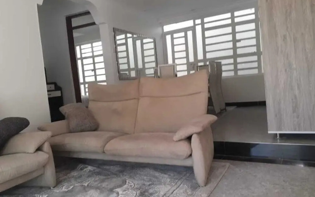 Lux Suites Utawala Private Residence