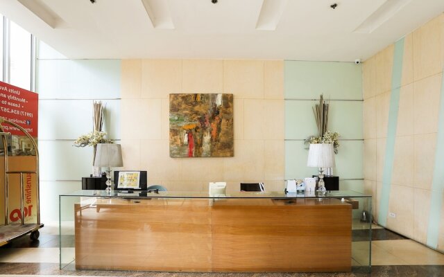 OYO 215 Sunshine City Suites