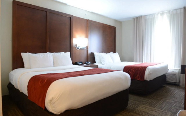 Comfort Suites Urbana Champaign, University Area